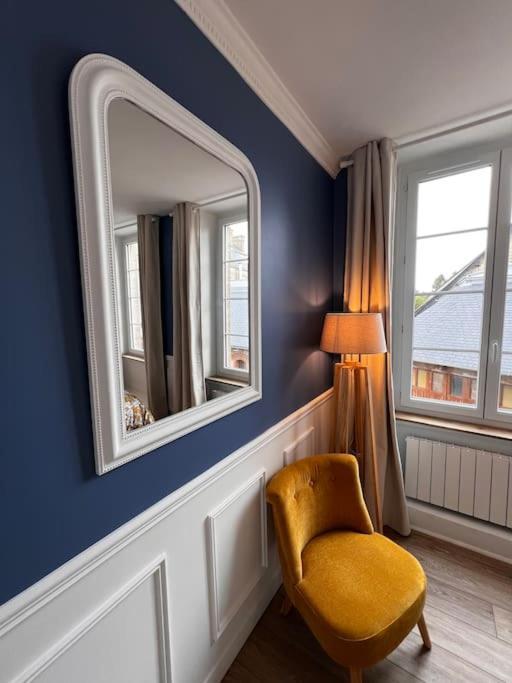 Appartement Richard Merrill 2 Personnes En Plein Centre Sainte-Mere-Eglise Bagian luar foto